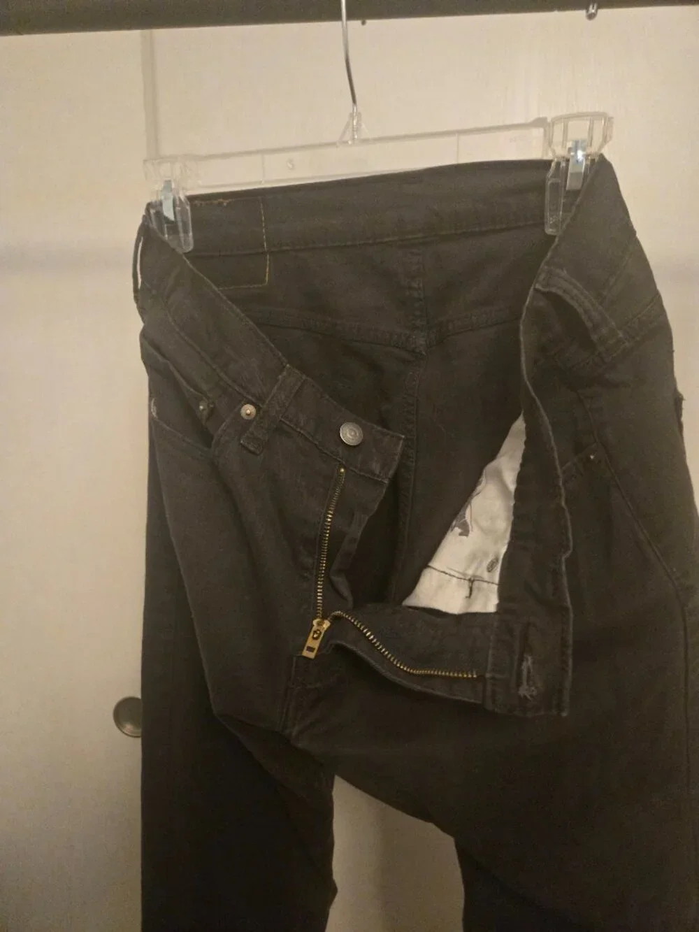 Levis Strauss seat below through